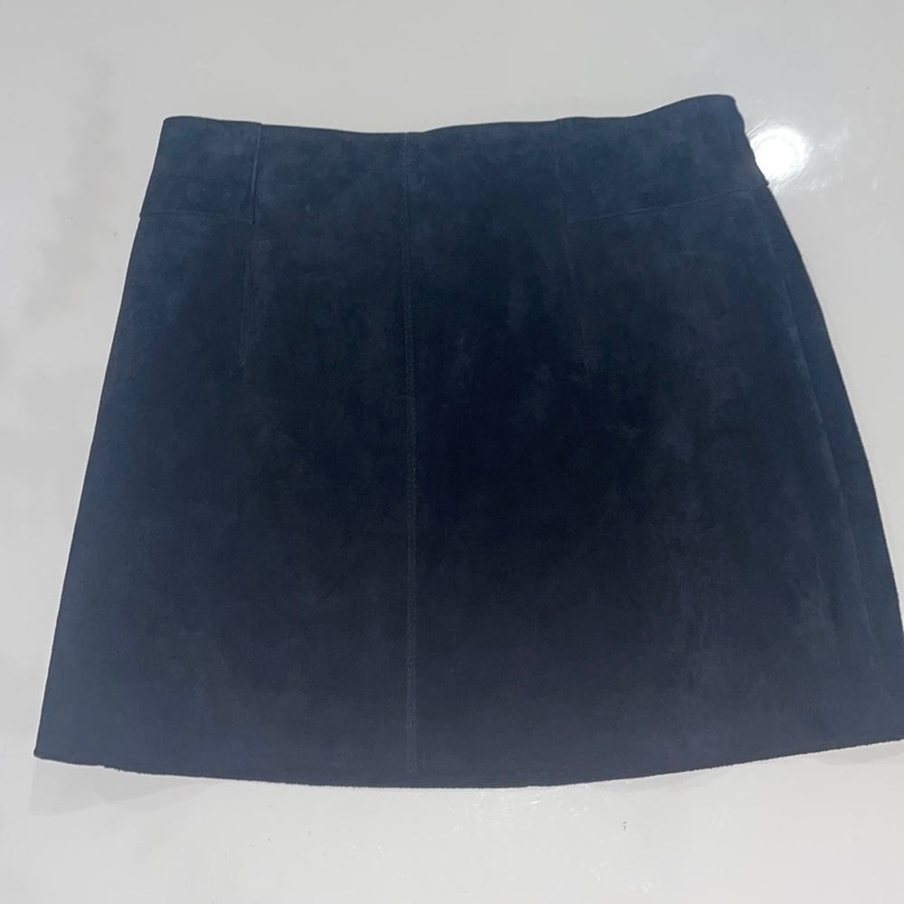 Brand new H&M suede navy skirt, size US 6
